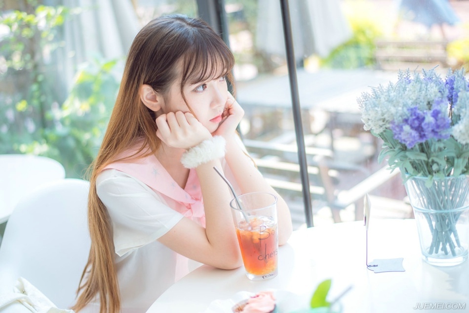 我看书，这使我多活几度生命。——三毛《亲爱的三毛》
